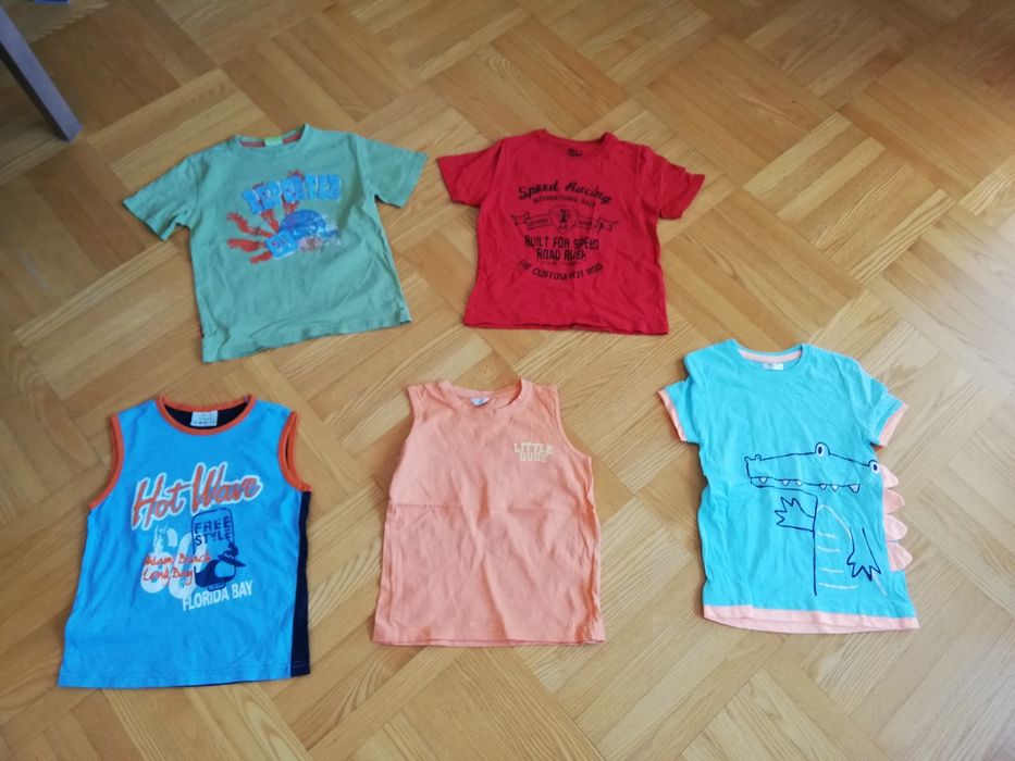 Bluzki 116/122 krótki rękaw 5 sztuk za 20 zl