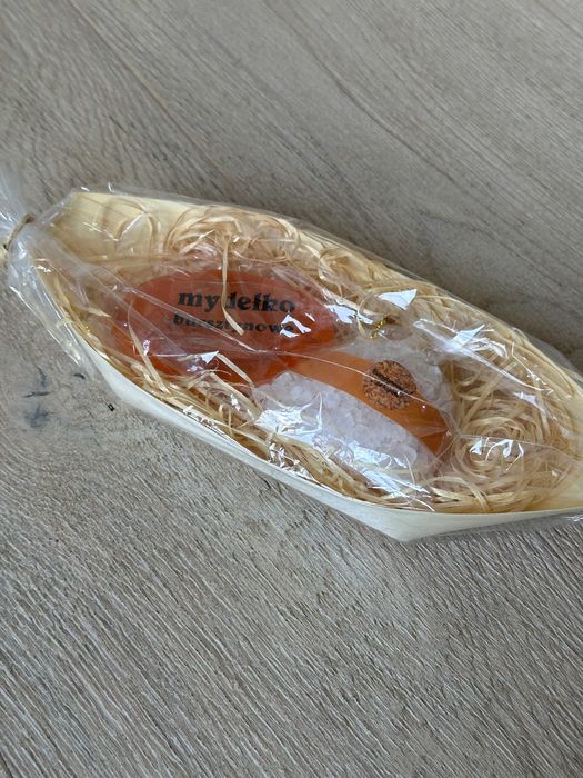 Mydełko bursztynowe w ozdobnej łódeczce | zestaw prezentowy