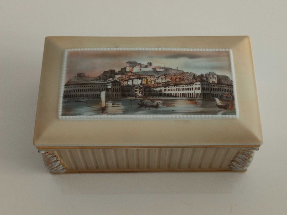 Caixa | Praça do Comércio - Lisboa | Fábrica Vista Alegre