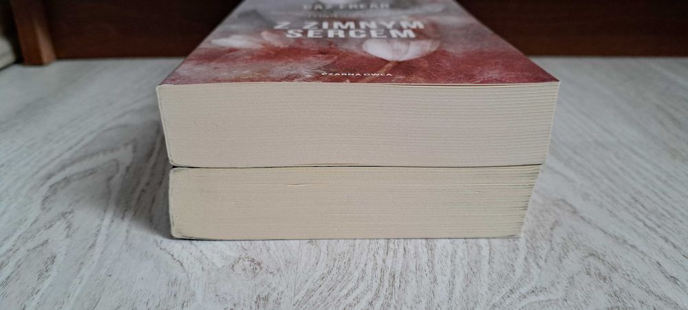 2x Caz Frear Z zimnym sercem + Słodkie kłamstwa   JAK NOWE