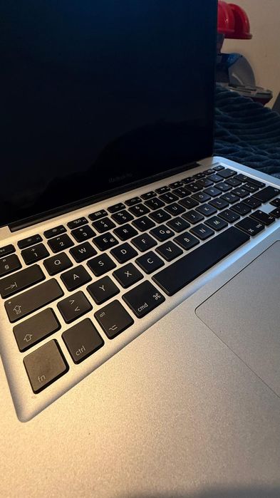 Apple macbook pro  A 1278