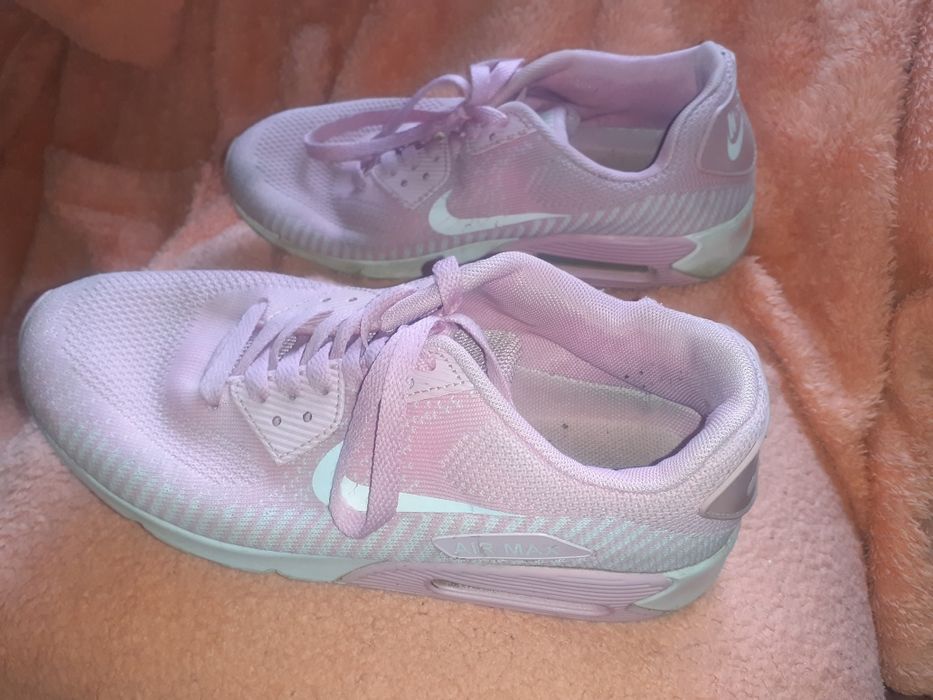 Розовые женские кроссовки Nike Air Max 90 бу 39 размер