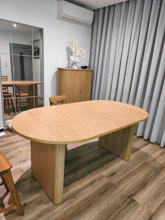 Armário LYNGVIG 90 cm 2 portas persiana cor carvalho natural