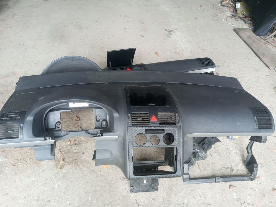 Розбірка Передня панель до Volkswagen Turan