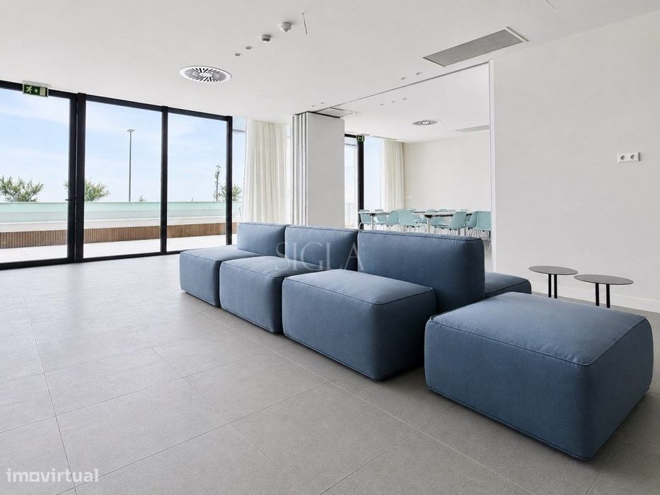 T1 Praia Canidelo em condomínio com piscina ginásio e coworking