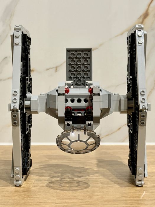 Lego Star Wars 75300 Imperialny Myśliwiec TIE