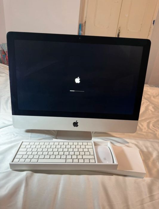 iMac Apple 21.5-inch, 2017 Silver64730141280771122