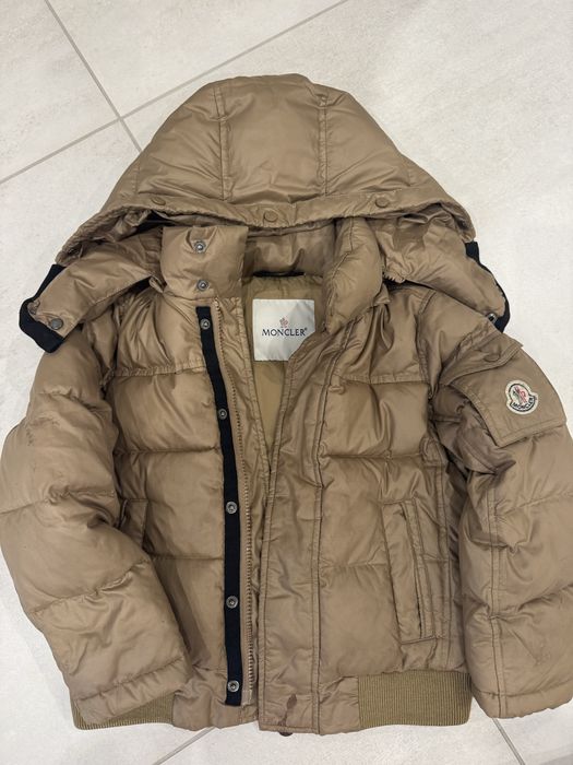 Оригінальна куртка Moncler (пуховик) з капюшоном