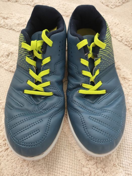 Buty halówki r 37 Kipsta