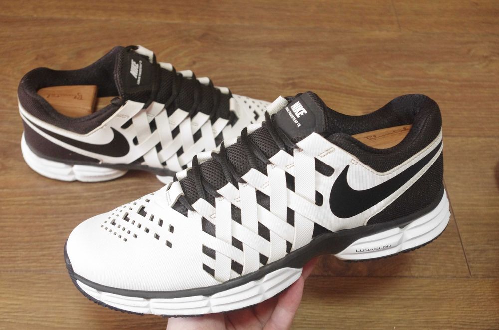 Кросівки Nike Lunar Fingertrap tr оригінал 45 розмір ідеальний стан