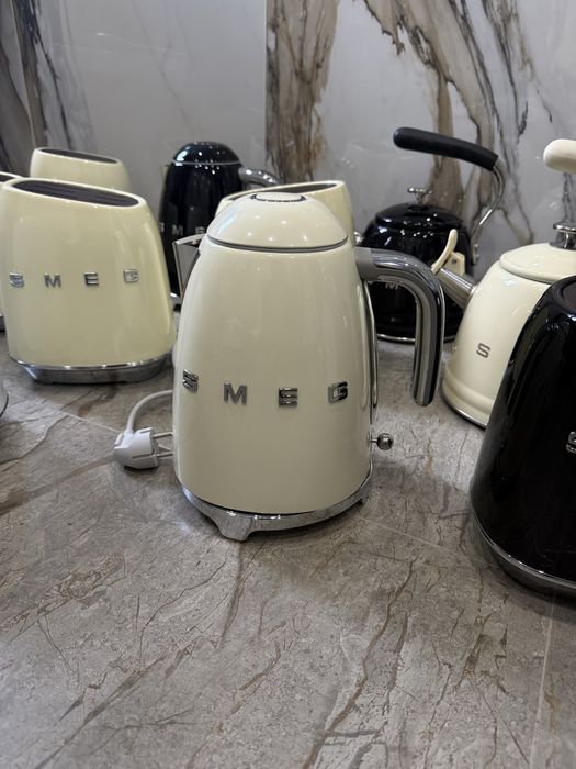 Чайник на плиту електро чайник smeg смег набір ножів