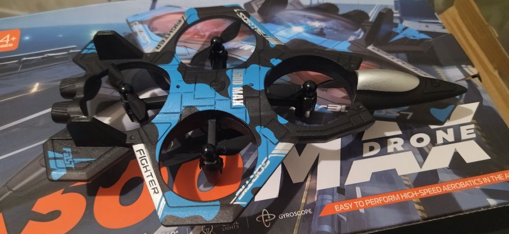 Радіокерований літак