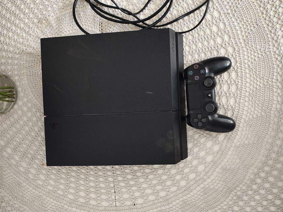 PS4 PlayStation 4