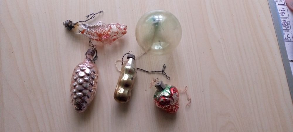 Іграшки новорічні