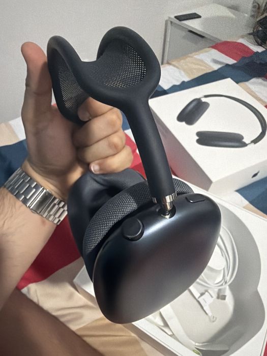 AirPods MAX 2 - 2026