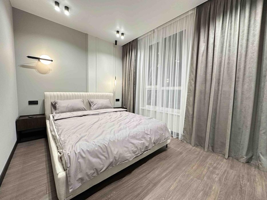 Продаж 2к квартири вул. Героїв  Крут, ЖК Авалон Холідей