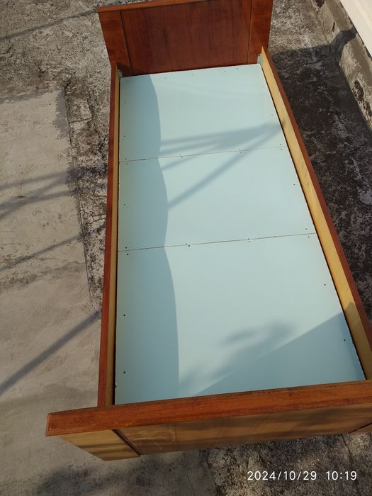 Кровать односпалка