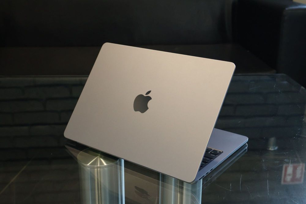 FV 23% | Apple MacBook Air 13 M2 | 24 GB RAM | 512 GB SSD | Space Gray