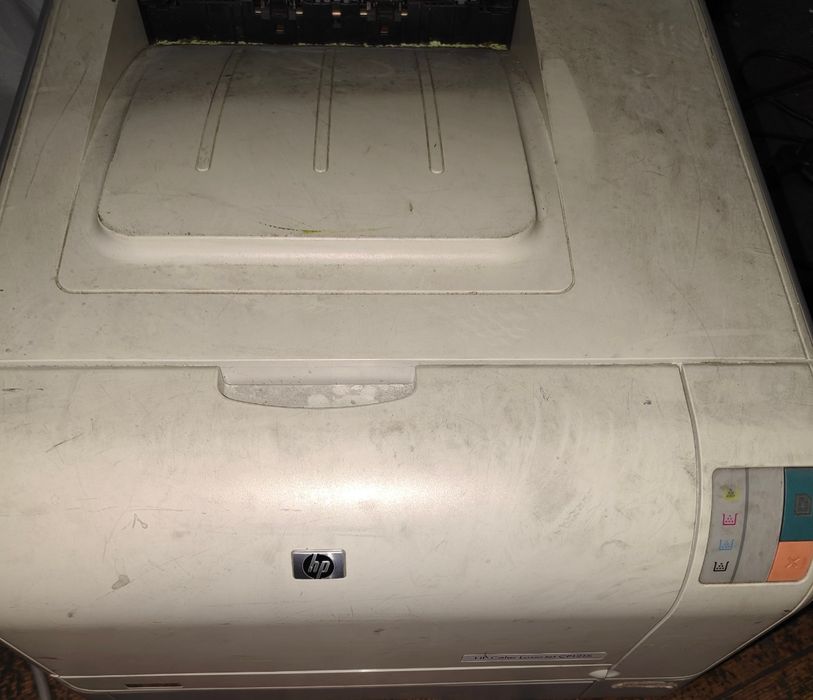 Продам на запчатини  hp cp1215