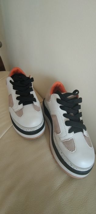 Buty damskie sportowe