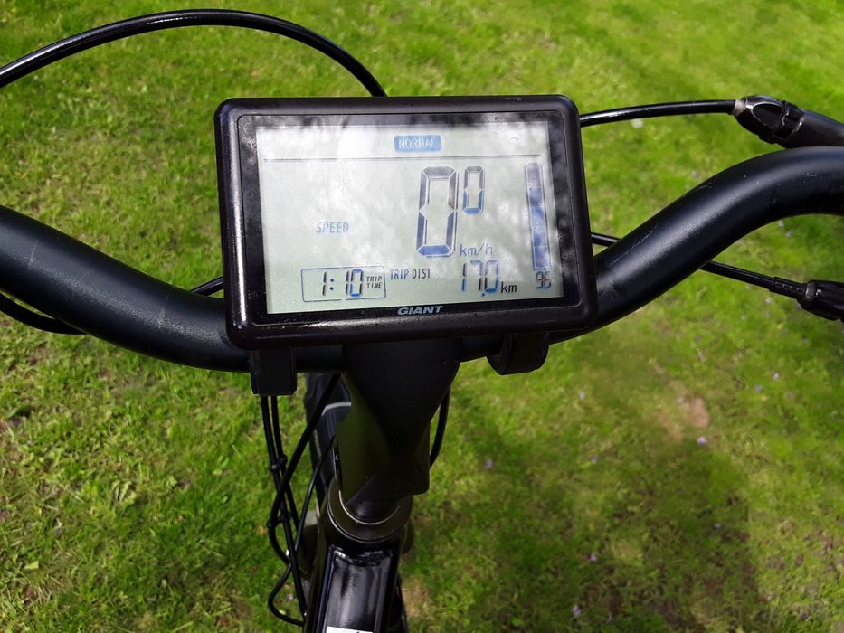 Rower elektryczny Giant Prime n centr yamaha
