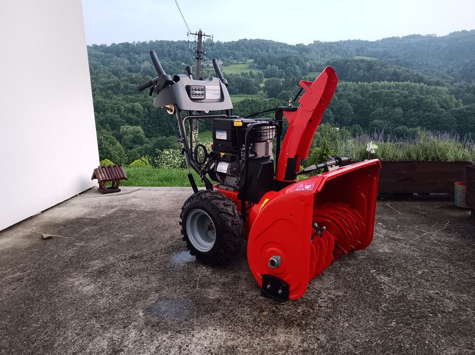 Odśnieżarka Husqvarna ST268EP