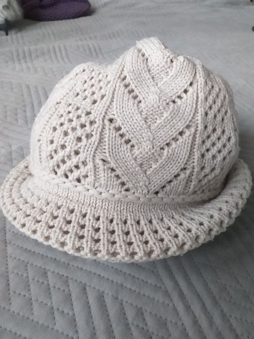 Czapka kapelusz wloczkowa