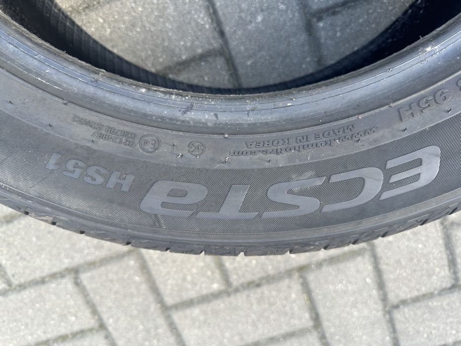 Opony 215/55r18 95H Kumho Etsta HS51