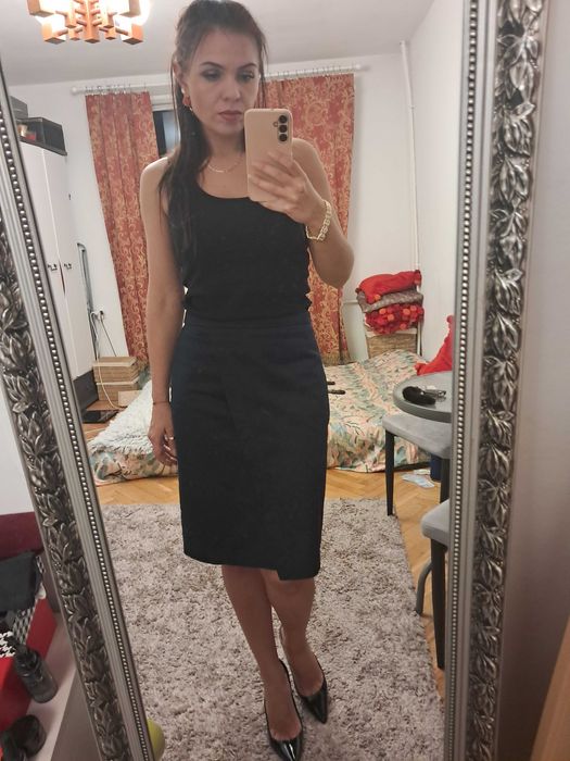 Elegancka granatowa spódnica rozm. S, M