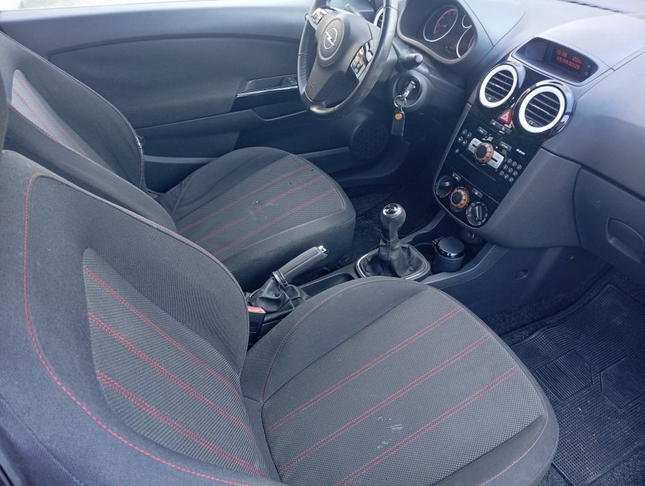 Opel Corsa 1.4 16v Black Edition 1 único dono