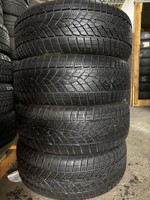 235/55R19 Goodyear 2025p