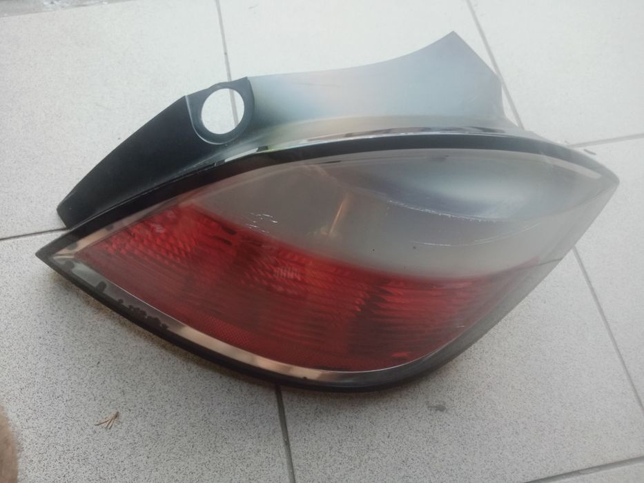 Lampy tył Opel Astra H