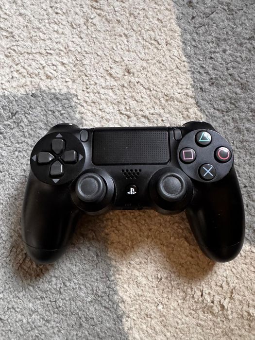 PlayStation 4slim