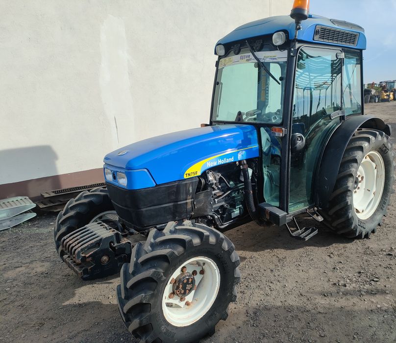 New Holland TN 75 FA sadowniczy