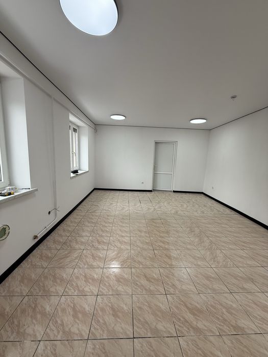 Оренда комерції м.Мостиська , центр