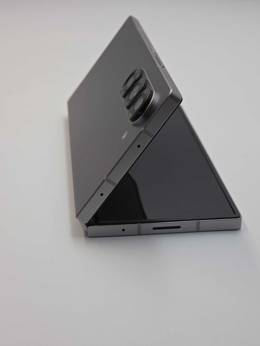 Samsung Galaxy Z Fold6 512GB GRATIS FOLIA, 4 ETUI GWARANCJA 6 miesięcy
