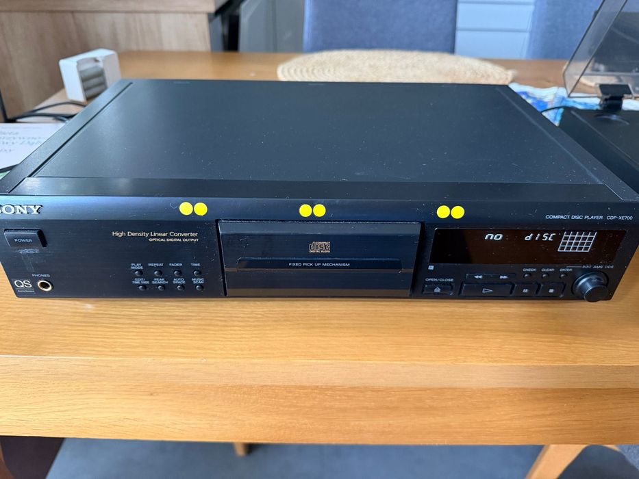 Odtwarzacz Sony QS cdp XE-700
