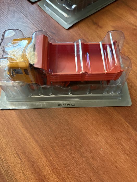 Kultowe Ciężarówki PRL, pakiet