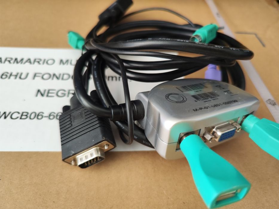 Mini KVM Switch Conceptronic