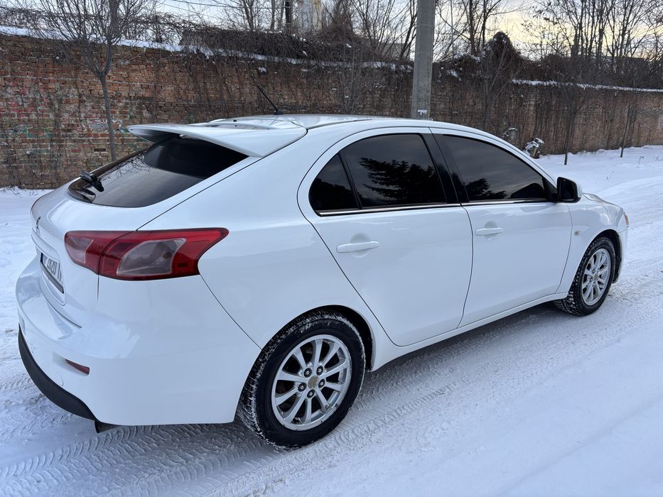 Mitsubishi Lanсеr 2011,1.8, механика, в отличнейшем состоянии!