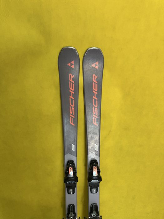 Narty Fischer RC ONE Lite73 dł 145cm cm 150cm  RAJSKIRENT stan igla