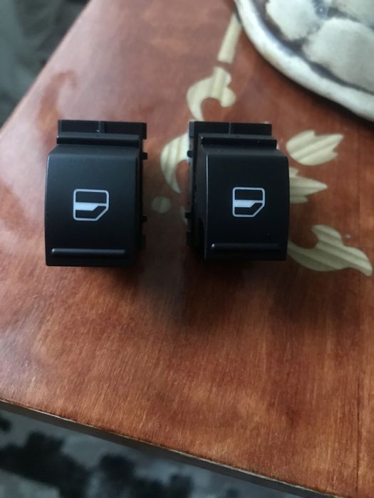 Кнопка стеклоподьемника гольф 5 пасажирская 2 шт новые