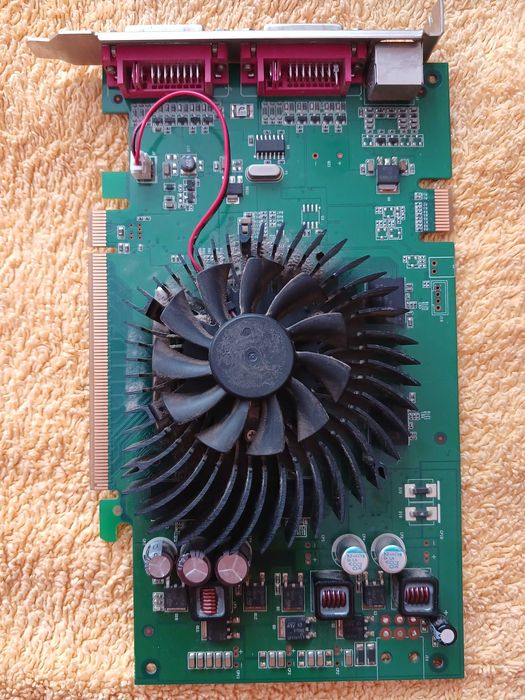 Відеокарта 256MB GeForce 8600GT DDR3