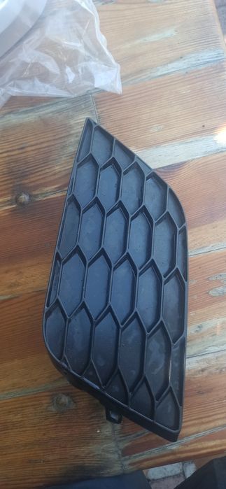 Заглушка переднього бампера Nissan Sentra 16-19 рік