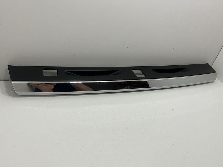 Blenda chrom listwa klapy Toyota Corolla e21 sedan jak nowa !