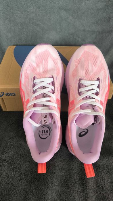 Asics Novablast 39