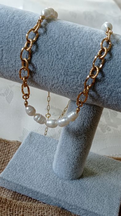 Krótki naszyjnik damski z perłami naturalnymi