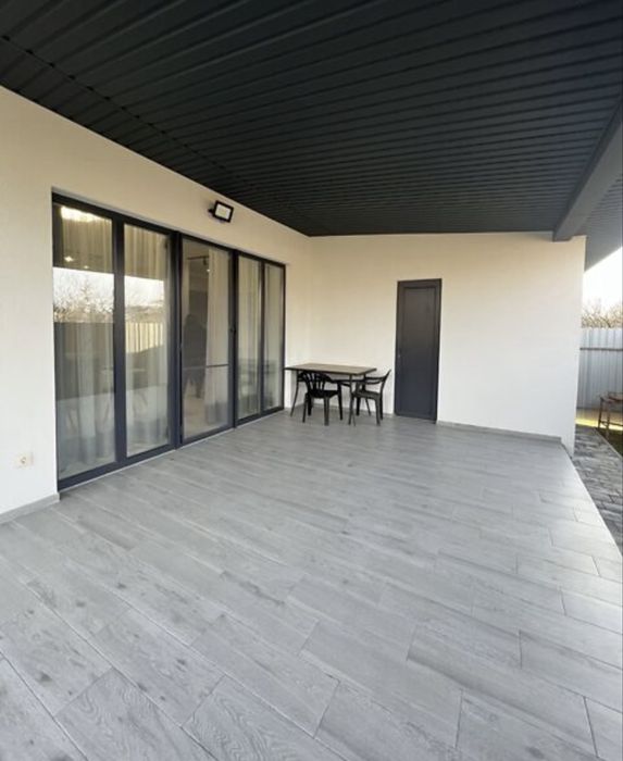 Продається гарний таунхаус на 4 сотках землі