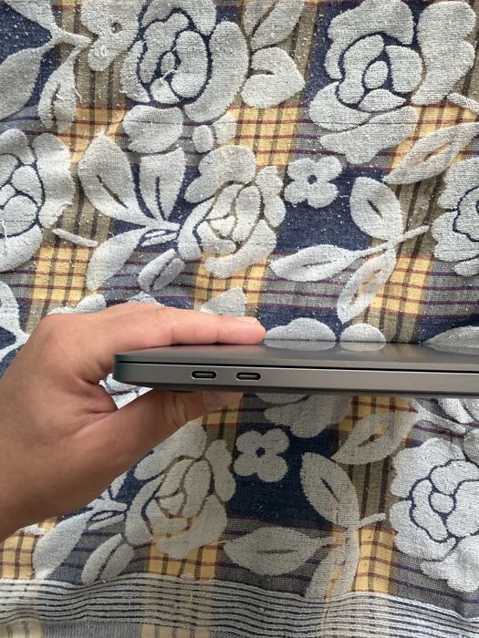 Macbook Pro 16 cali 2019
