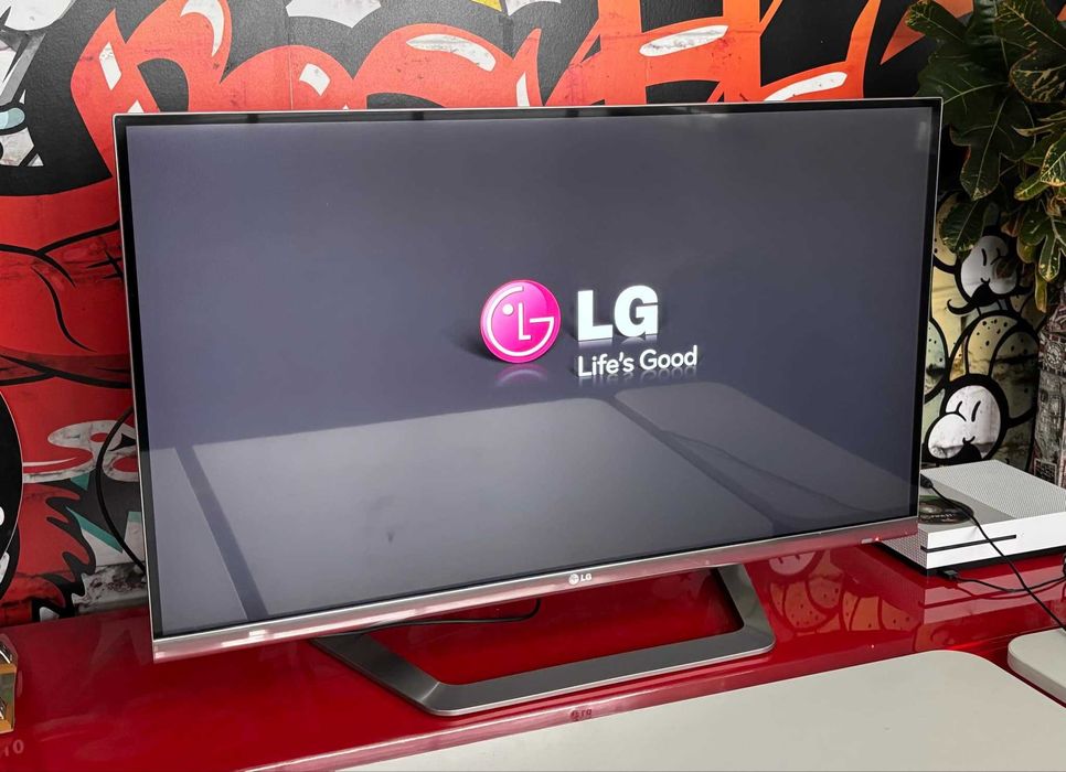 Telewizor LG 42LM670S